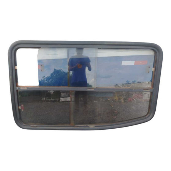 Vão Janela Trás Marcopolo Le 168,5x102cm