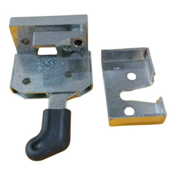 Fechadura Porta Cabina Le Trator Valtra 45217400