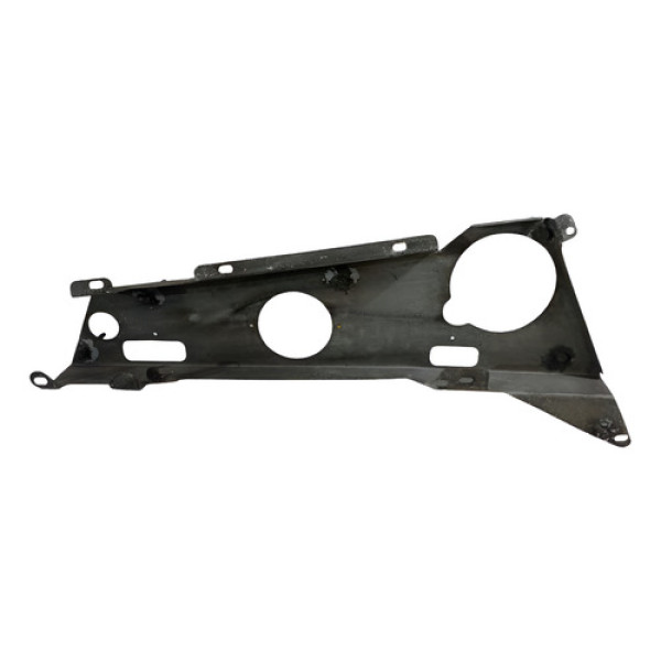 Suporte  Fixação Lanterna Traseira Marcopolo G7 